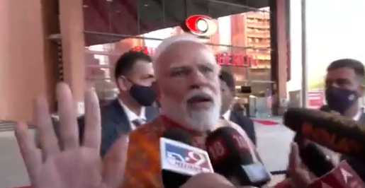 ಅಚಾನಕ್ಕಾಗಿ ಪತ್ರಕರ್ತರನ್ನು ಎದುರಿಸಿದ ಪ್ರಧಾನಿ ಮೋದಿ: ಟ್ರೆಂಡ್‌ ಆದ #Ohmygod