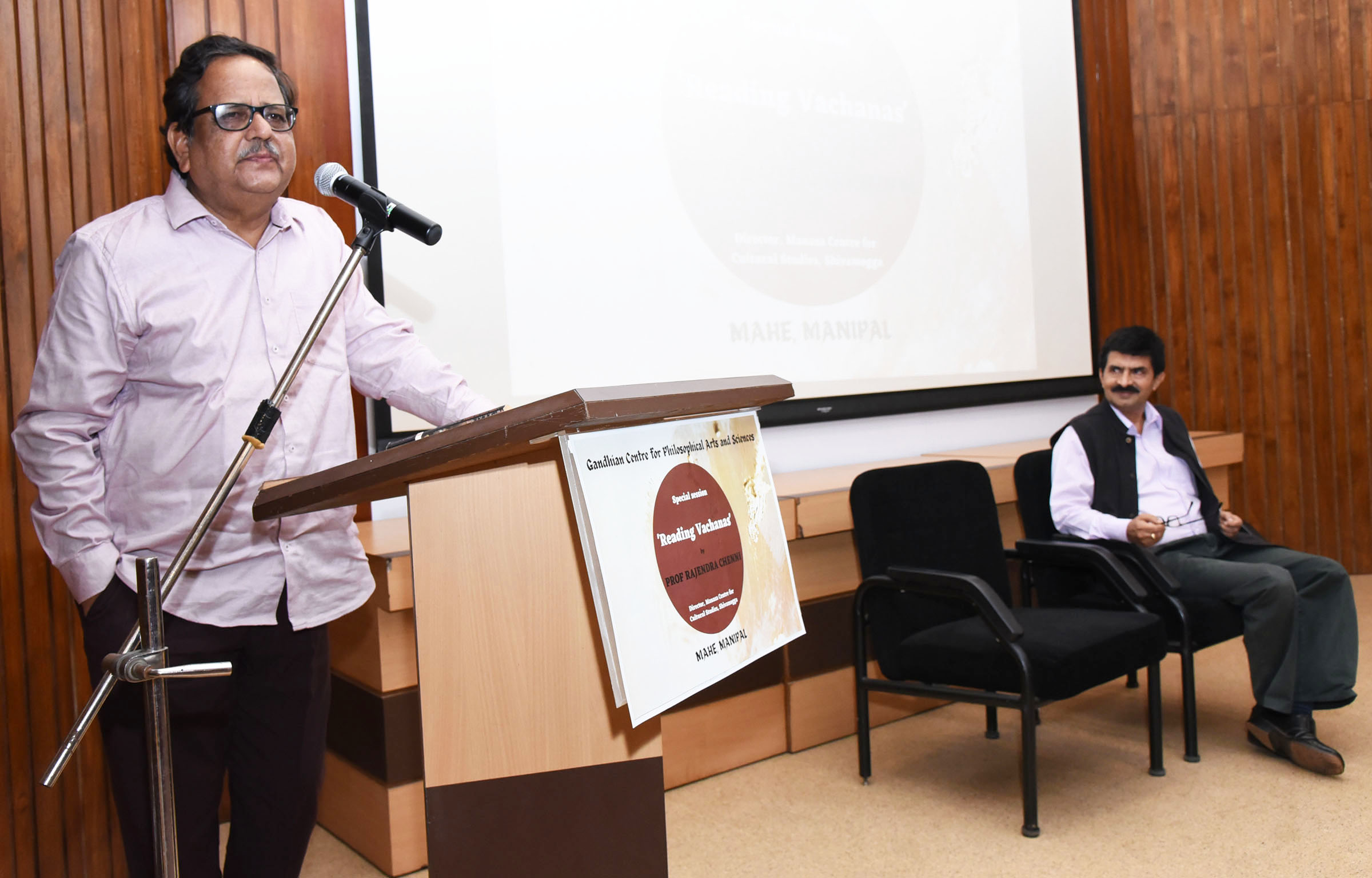 ಶರಣ ಚಳವಳಿಯ ನವ ರಾಜಕಾರಣದಿಂದ ನವ ಕಾವ್ಯಮೀಮಾಂಸೆ ಹುಟ್ಟು: ಪ್ರೊ.ರಾಜೇಂದ್ರ ಚೆನ್ನಿ