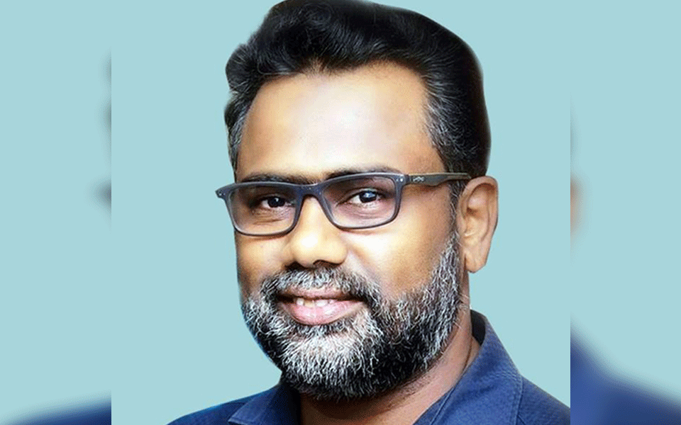 ಕಾಸರಗೋಡು ಘಟಕದ ದತ್ತಿನಿಧಿ ಪ್ರಶಸ್ತಿ ಪ್ರಕಟ: ಪತ್ರಕರ್ತ ಆರೀಫ್, ಸದಾನಂದ ಪೆರ್ಲ ಸೇರಿ ಏಳು ಮಂದಿಗೆ ಪ್ರಶಸ್ತಿ