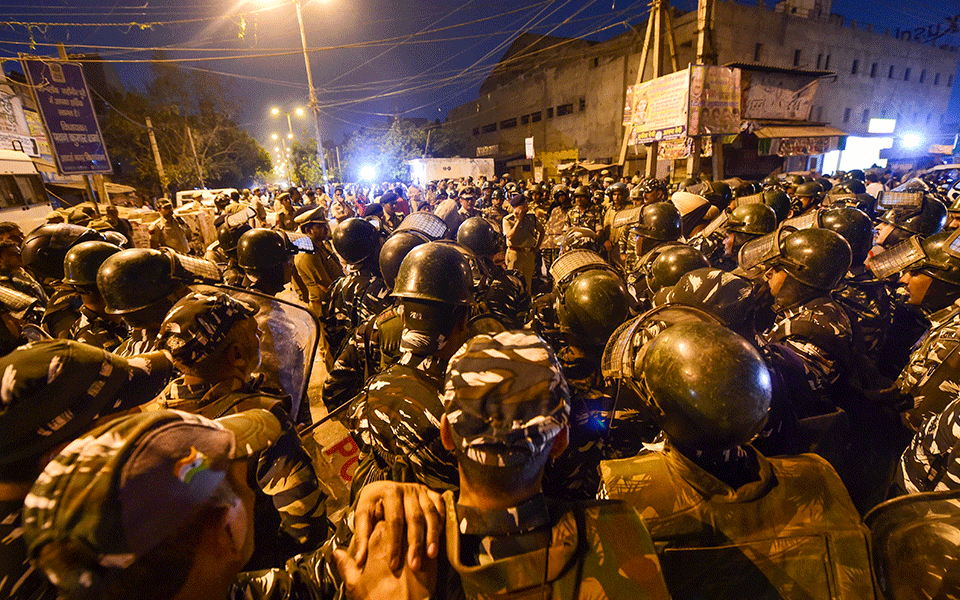 ದಿಲ್ಲಿ ಹಿಂಸಾಚಾರ: ಮೆರವಣಿಗೆ ನಿಲ್ಲಿಸುವಲ್ಲಿ ಸಂಪೂರ್ಣ ವೈಫಲ್ಯ; ದಿಲ್ಲಿ ಪೊಲೀಸರಿಗೆ ನ್ಯಾಯಾಲಯದ ಛೀಮಾರಿ