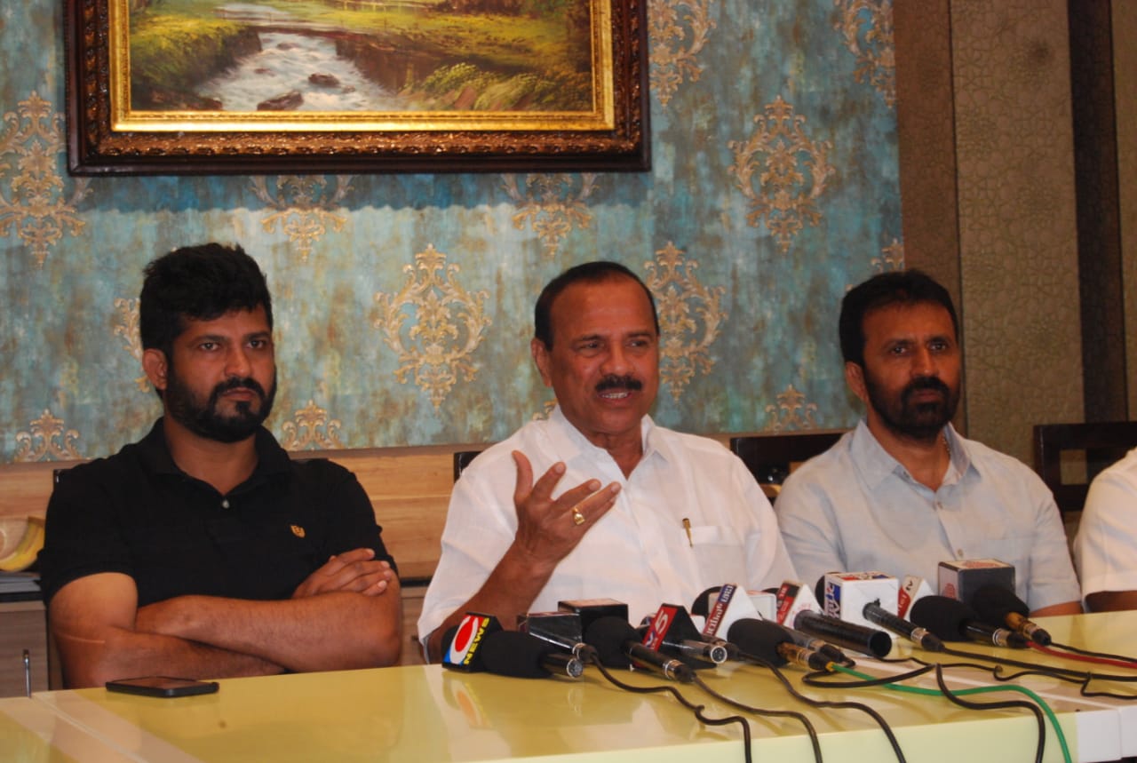 ಪಠ್ಯ ಪುಸ್ತಕಗಳಲ್ಲಿ ವ್ಯತ್ಯಾಸಗಳಿದ್ದರೆ ಅದನ್ನು ಸರಿಪಡಿಸಿಕೊಳ್ಳಲು ನಾವು ಸಿದ್ಧರಿದ್ದೇವೆ: ಡಿ.ವಿ.ಸದಾನಂದಗೌಡ