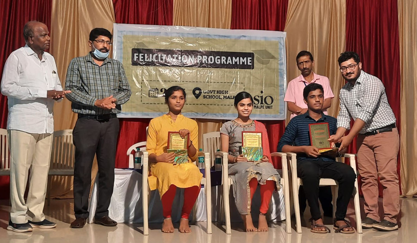 ಎಸೆಸೆಲ್ಸಿ ಪ್ರತಿಭಾವಂತ ವಿದ್ಯಾರ್ಥಿಗಳಿಗೆ ಸನ್ಮಾನ