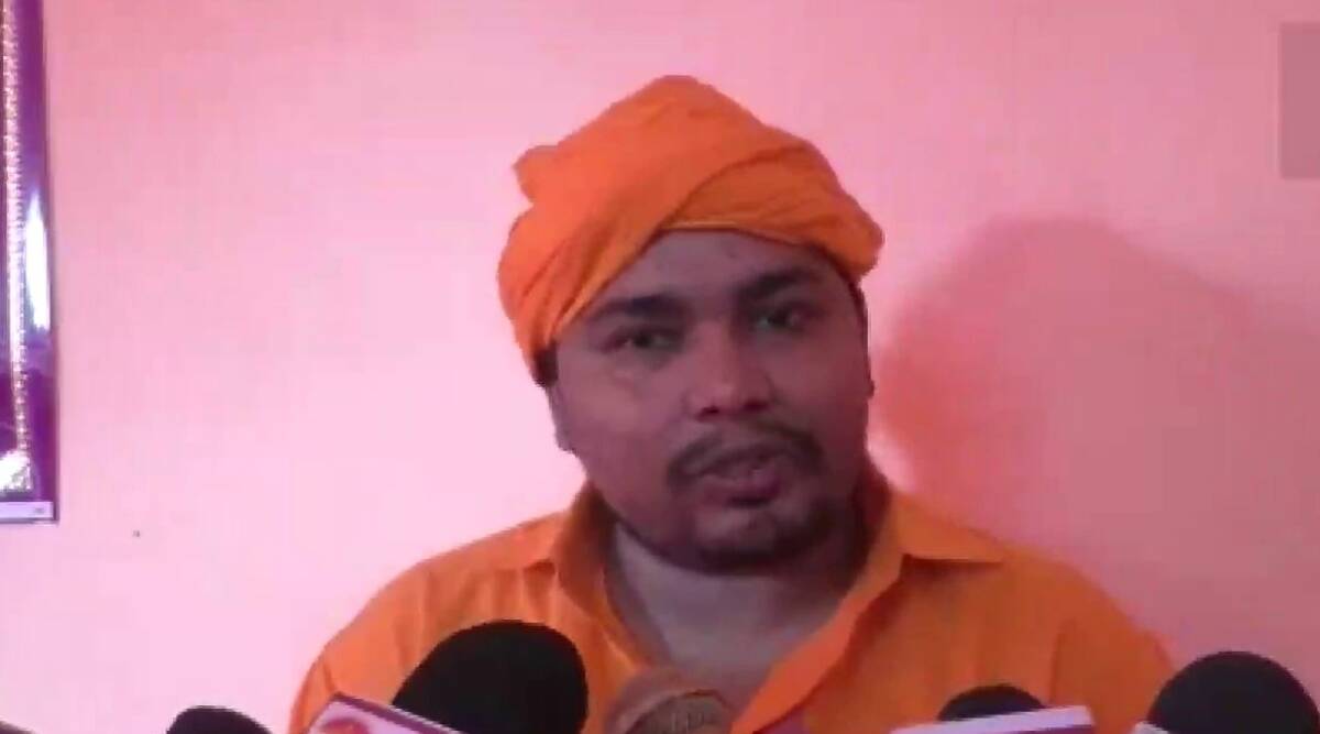 ಬಜರಂಗ್ ಮುನಿಯನ್ನು ʼದ್ವೇಷ ಕಾರುವವʼ ಎಂದು ಸಂಬೋಧಿಸಿದ್ದಕ್ಕೆ ಆಲ್ಟ್‌ನ್ಯೂಸ್‌ ನ ಝುಬೈರ್‌ ವಿರುದ್ಧ ಎಫ್‌ಐಆರ್