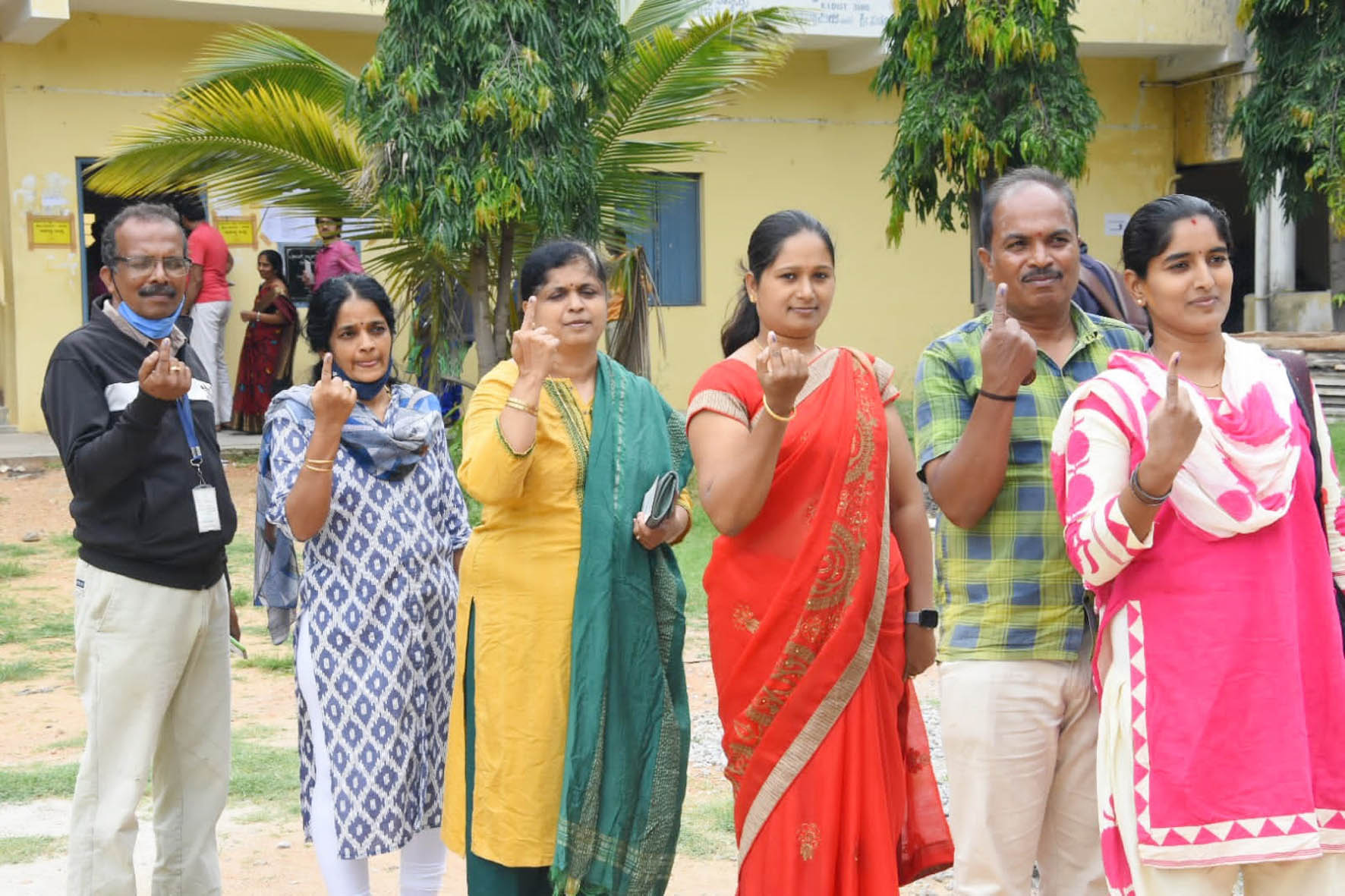 ವಿಧಾನ ಪರಿಷತ್ ನಾಲ್ಕೂ ಕ್ಷೇತ್ರಗಳ ಚುನಾವಣೆ ಶಾಂತಿಯುತ ಅಂತ್ಯ: ಒಟ್ಟಾರೆ ಶೇ.65ರಷ್ಟು ಮತದಾನ