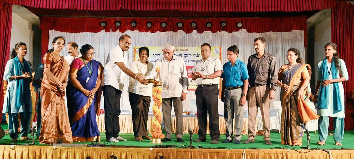 ವಿದ್ಯಾರ್ಥಿ ವೇದಿಕೆ ಉದ್ಘಾಟನೆ- ಪ್ರತಿಭಾ ದಿನಾಚರಣೆ