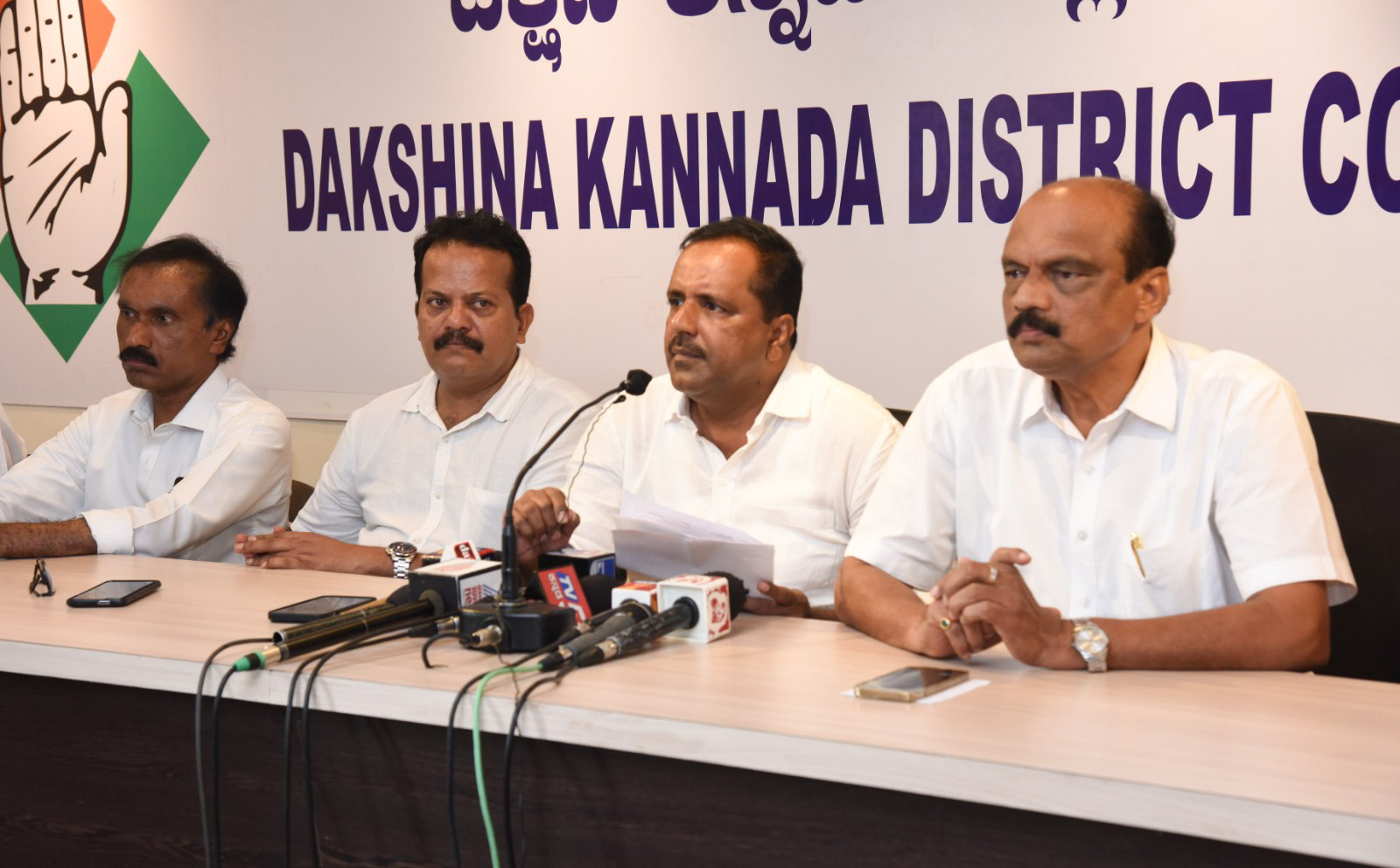 ದೇಶ ಕಾಯುವ ಸೈನಿಕರನ್ನು ಆರ್ಥಿಕ ಹೊರೆ ಎಂದು ಪರಿಗಣಿಸಿದ ಕೇಂದ್ರ ಸರಕಾರ: ಯು.ಟಿ.ಖಾದರ್