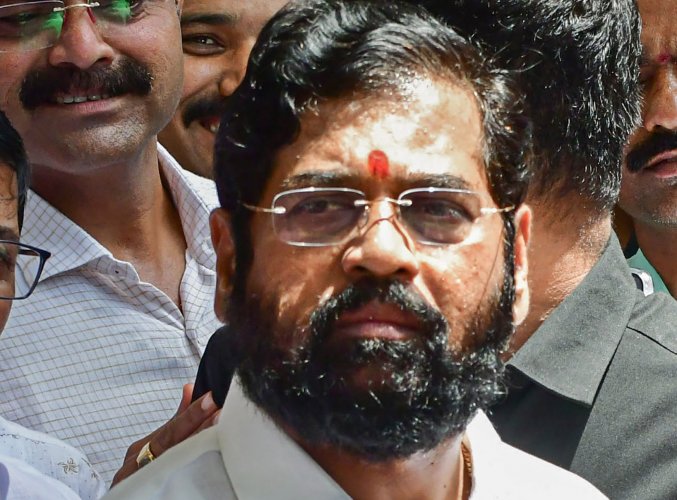 ಮಹಾರಾಷ್ಟ್ರ ಬಿಕ್ಕಟ್ಟು: ಏಕನಾಥ್ ಶಿಂಧೆ ಸಹಿತ 46 ಭಿನ್ನಮತೀಯ ಶಾಸಕರು ಗುವಾಹಟಿಗೆ ಸ್ಥಳಾಂತರ