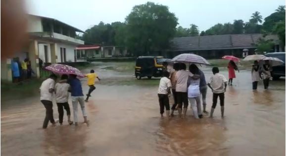 ಕಾಪು | ಮಲ್ಲಾರು ಸರಕಾರಿ ಉರ್ದು ಶಾಲೆ ಜಲಾವೃತ