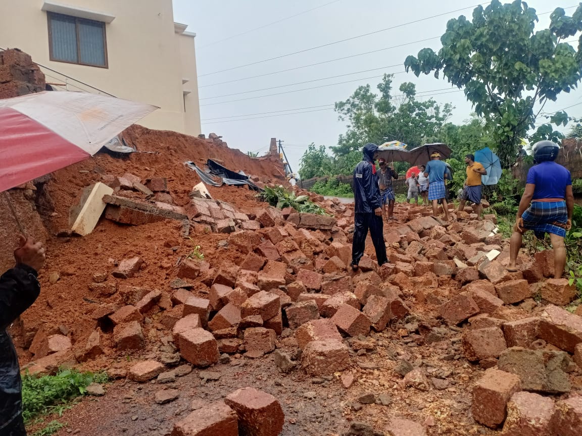 ಪಾವೂರು, ಬೋಳಿಯಾರ್: ಹಲವು ಕಡೆ ಮಳೆ ಹಾನಿ