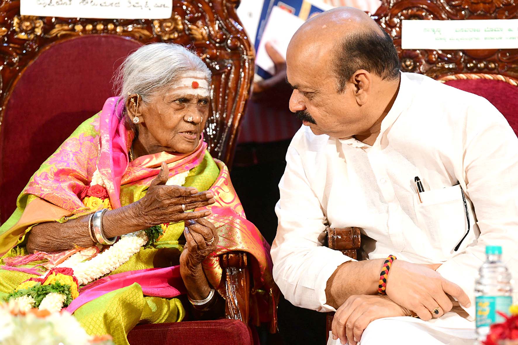 ಸಾಲುಮರದ ತಿಮ್ಮಕ್ಕಗೆ ಪರಿಸರ ರಾಯಭಾರಿ ಗೌರವ, ಸಚಿವ ಸಂಪುಟ ದರ್ಜೆಯ ಸ್ಥಾನಮಾನ; ಸಿಎಂ ಬೊಮ್ಮಾಯಿ