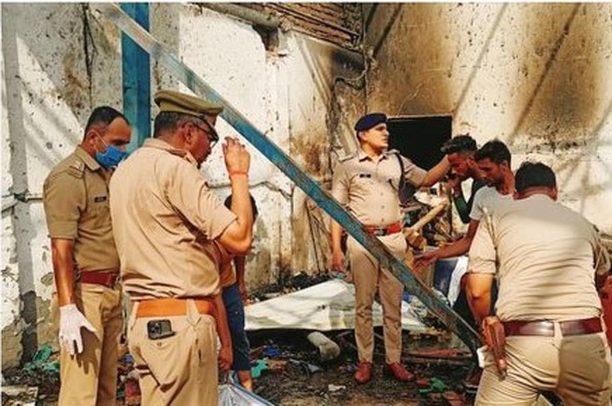 ಉತ್ತರ ಪ್ರದೇಶ: ಕಾರ್ಖಾನೆಯಲ್ಲಿ ಭೀಕರ ಸ್ಪೋಟ; 8 ಮೃತ್ಯು, 15 ಮಂದಿಗೆ ಗಾಯ