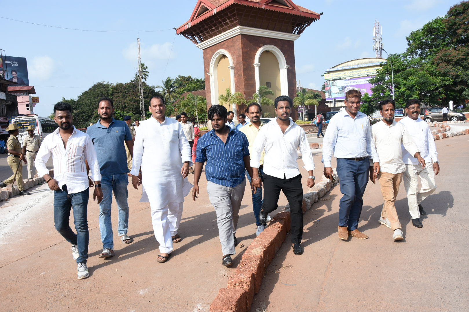 ಮಂಗಳೂರು: ಅವೈಜ್ಞಾನಿಕ ಸರ್ಕಲ್‌ಗಳ ತೆರವಿಗೆ ಒತ್ತಾಯ; ಶ್ವೇತ ಪತ್ರ ಬಿಡುಗಡೆಗೆ ಐವನ್ ಡಿಸೋಜಾ ಆಗ್ರಹ