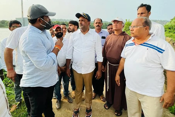 ಪಾವೂರು: ಉಳಿಯ ದ್ವೀಪಕ್ಕೆ ವಿಪಕ್ಷ ಉಪ ನಾಯಕ ಯು.ಟಿ.ಖಾದರ್ ಭೇಟಿ