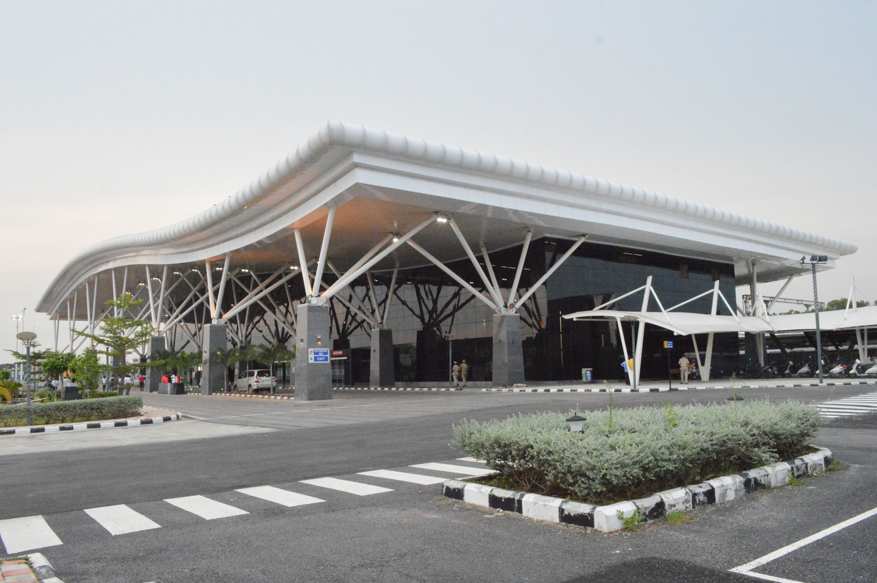 ಬೆಂಗಳೂರಿನಲ್ಲಿ ವಿಮಾನ ನಿಲ್ದಾಣ ಮಾದರಿಯ ಹೊಸ ರೈಲ್ವೇ ಟರ್ಮಿನಲ್ ಕಾರ್ಯಾರಂಭ