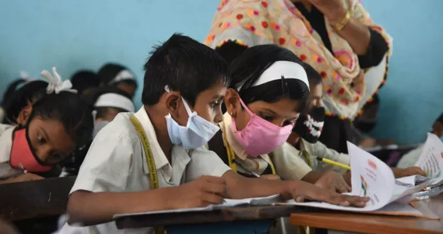 ಸುರಪುರ ನಾಯಕರ ಸಾಂಸ್ಕೃತಿಕ ಕೊಡುಗೆ ಕೈಬಿಟ್ಟ ಪಠ್ಯ ಪರಿಷ್ಕರಣೆ ಸಮಿತಿ