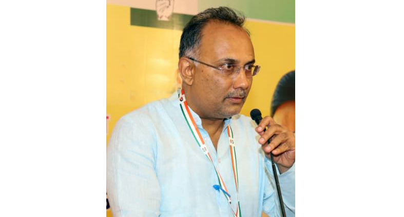 ಹಿಂದೂ ರಕ್ಷಕ ಮುಖವಾಡದ ಬಿಜೆಪಿ ನಾಯಕರಿಗೆ ಕಾಶ್ಮೀರದ ಹಿಂದೂಗಳ ಆರ್ತನಾದ ಕೇಳುತ್ತಿಲ್ಲ: ದಿನೇಶ್ ಗುಂಡೂರಾವ್