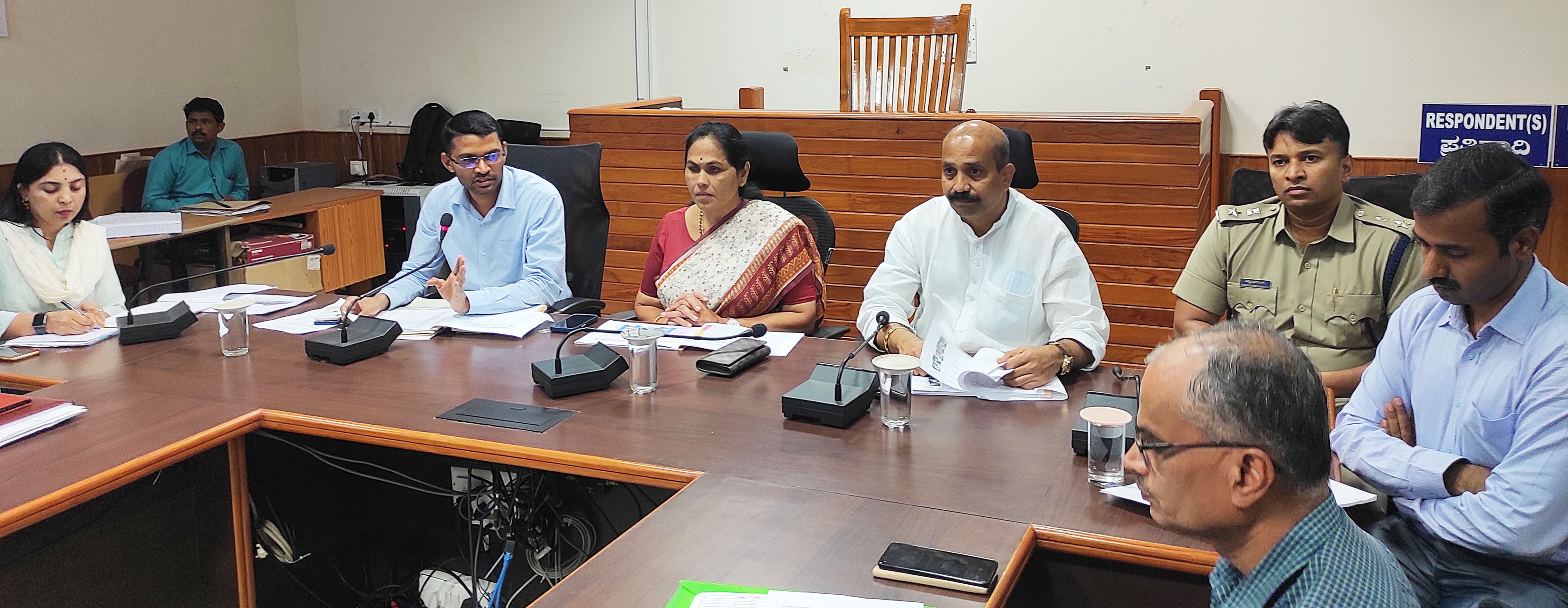 ಮಳೆಯಿಂದ ಹಾನಿಗೊಳಗಾದ ಭತ್ತದ ಬೆಳೆಗೆ ಶೀಘ್ರ ಪರಿಹಾರ ಒದಗಿಸಿ: ಕೇಂದ್ರ ಸಚಿವೆ ಶೋಭಾ ಕರಂದ್ಲಾಜೆ ಸೂಚನೆ