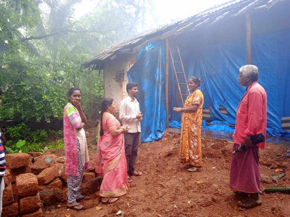 ಮನೆ ಗೋಡೆ ಕುಸಿತ: ಜೀವ ಭಯದಲ್ಲಿ ಕೊರಗ ಕುಟುಂಬ