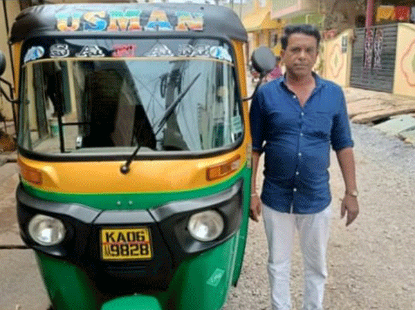 ತುಮಕೂರು: ಆಟೋ ಚಾಲಕ ಮಳೆ ನೀರಿನಲ್ಲಿ ಕೊಚ್ಚಿ ಹೋಗಿರುವ ಶಂಕೆ; ಮುಂದುವರೆದ ಶೋಧ