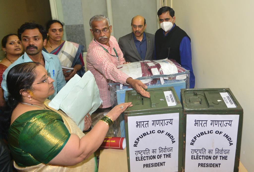 ರಾಷ್ಟ್ರಪತಿ ಚುನಾವಣೆ: ನಾಳೆ (ಜು.18) ಮತದಾನ, ವಿಧಾನಸೌಧದ ಮತಕೇಂದ್ರದಲ್ಲಿ ಸಕಲಸಿದ್ಧತೆ