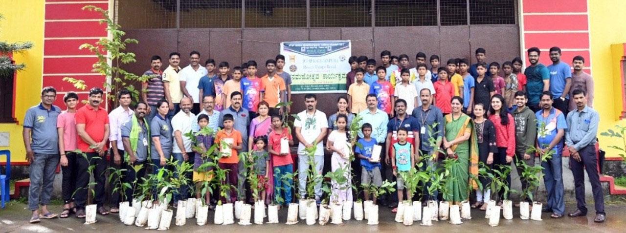 ಉಡುಪಿ: ನಿಟ್ಟೂರು ಶಾಲಾ ಆವರಣದಲ್ಲಿ ವನಮೋತ್ಸವ ಕಾರ್ಯಕ್ರಮ