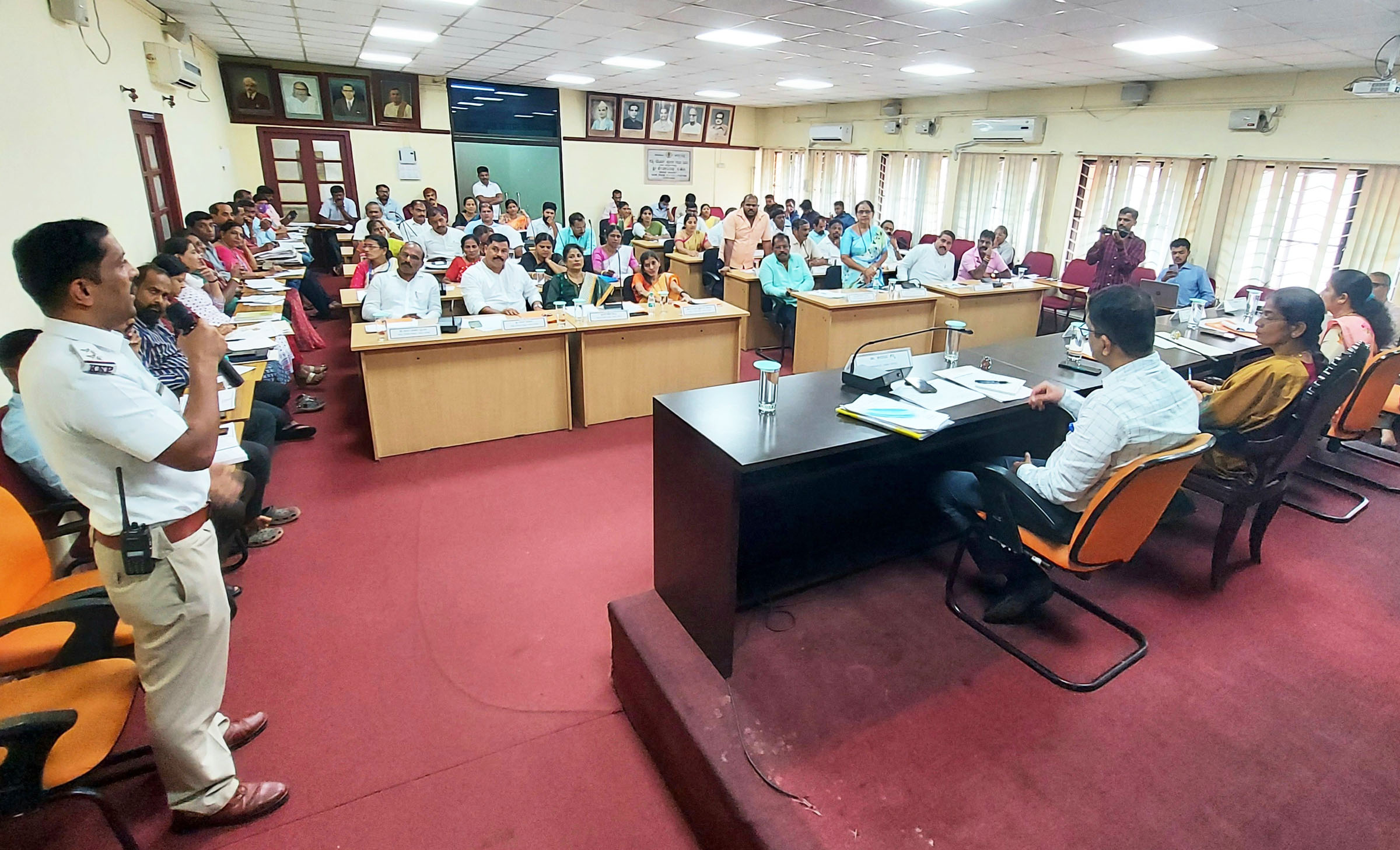 ಉಡುಪಿ ನಗರದಲ್ಲಿ ಪೇ ಪಾರ್ಕಿಂಗ್‌ಗೆ ಚಿಂತನೆ: ಸುಮಿತ್ರಾ ನಾಯಕ್