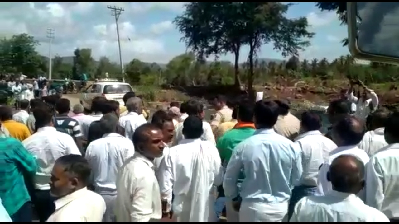 ಆಧುನಿಕ ಭಗೀರಥ ಸಿ.ಟಿ.ರವಿ ಎಂದು ಬ್ಯಾನರ್ ಹಾಕಿದ್ದಕ್ಕೆ ಗ್ರಾಮಸ್ಥರ ಆಕ್ರೋಶ, ಬಿಜೆಪಿ ಕಾರ್ಯಕರ್ತರಿಂದ ಹಲ್ಲೆ: ಆರೋಪ