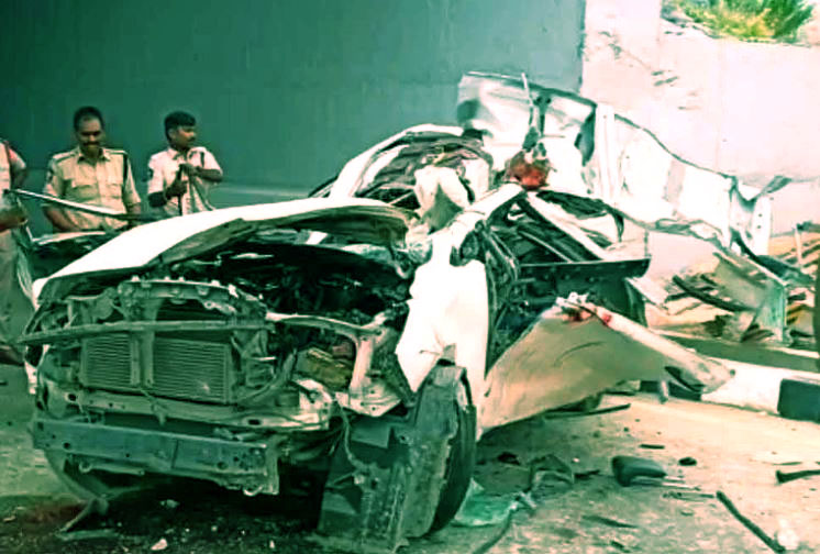 ಆಂಧ್ರದಲ್ಲಿ ರಸ್ತೆ ಅಪಘಾತ: ಬೆಂಗಳೂರಿನ ಇಬ್ಬರು ಪೊಲೀಸರ ಸಹಿತ ಮೂವರು ಮೃತ್ಯು