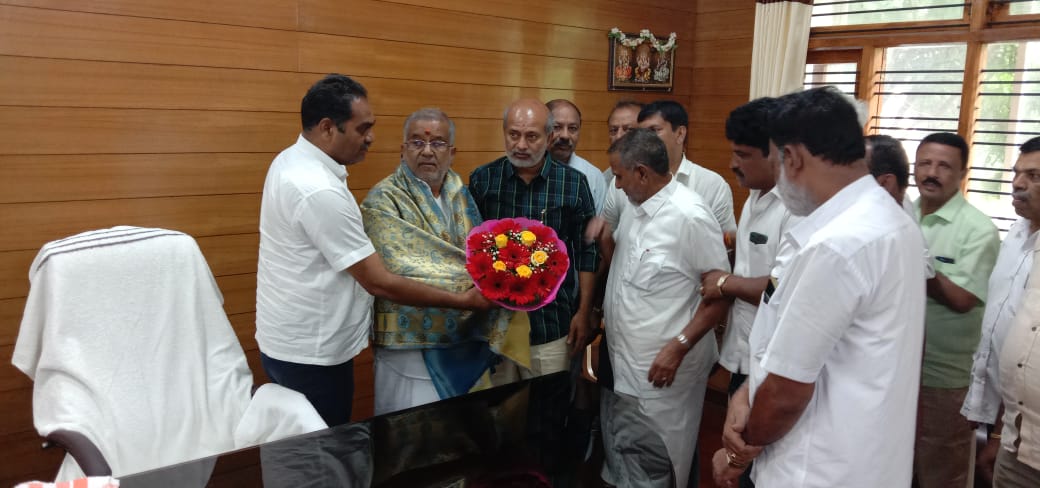 ಕುತೂಹಲ ಮೂಡಿಸಿದ ಜಿ.ಟಿ.ದೇವೇಗೌಡ- ಶಾಸಕ ಸಾ.ರಾ.ಮಹೇಶ್ ಭೇಟಿ
