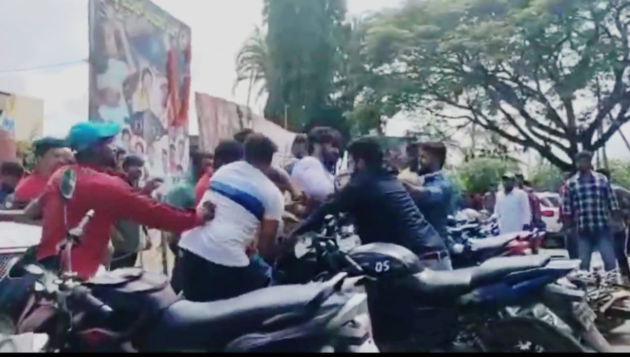 ಚಿಕ್ಕಮಗಳೂರು: ಥಿಯೇಟರ್‌ನಲ್ಲಿ ವಿಕ್ರಾಂತ್ ರೋಣ ಸಿನೆಮಾ ವೀಕ್ಷಣೆ ವೇಳೆ ಎರಡು ಗುಂಪುಗಳ ಮಧ್ಯೆ ಮಾರಾಮಾರಿ