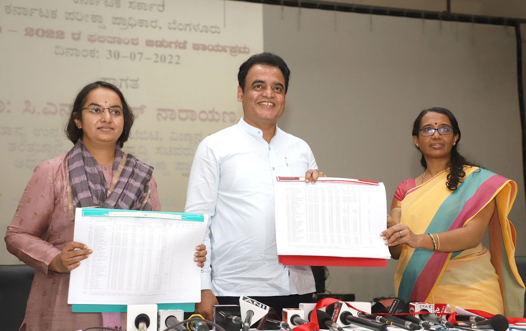 ಸಿಇಟಿ ಫಲಿತಾಂಶ: ಬೆಂಗಳೂರು ವಿದ್ಯಾರ್ಥಿಗಳೇ ಮೇಲುಗೈ