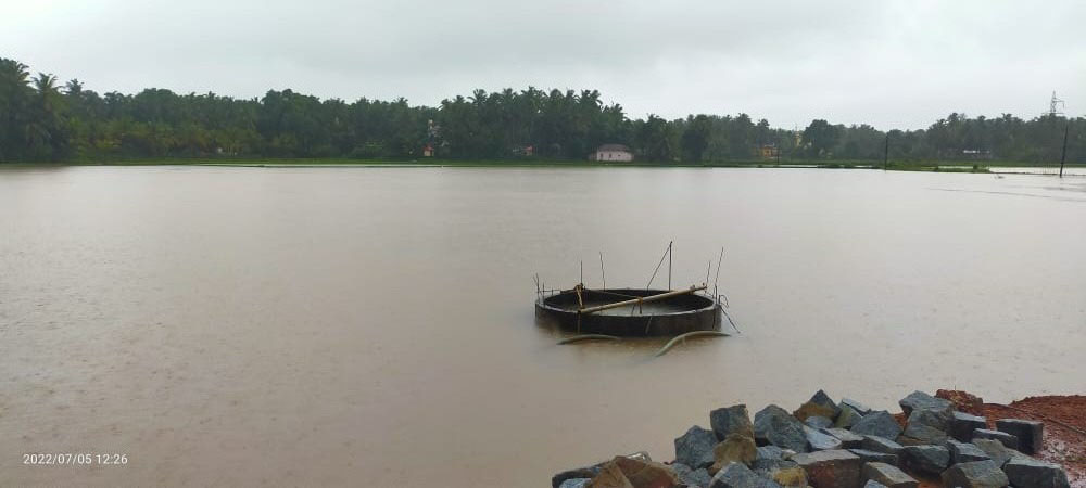 ಬೈಂದೂರು; ಉಕ್ಕಿ ಹರಿಯುತ್ತಿರುವ ನದಿಗಳು: ತೀರದ ಗ್ರಾಮಗಳಿಗೆ ಮುಳುಗಡೆ ಭೀತಿ