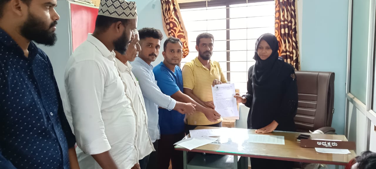 ಬೇಡಿಕೆಗಳ ಈಡೇರಿಕೆಗಾಗಿ ಡಿವೈಎಫ್ಐ ಮುಡಿಪು ಘಟಕದ ನೇತೃತ್ವದಲ್ಲಿ ಬಾಳೆಪುಣಿ ಗ್ರಾಮ ಪಂಚಾಯತ್ ಗೆ ಮನವಿ