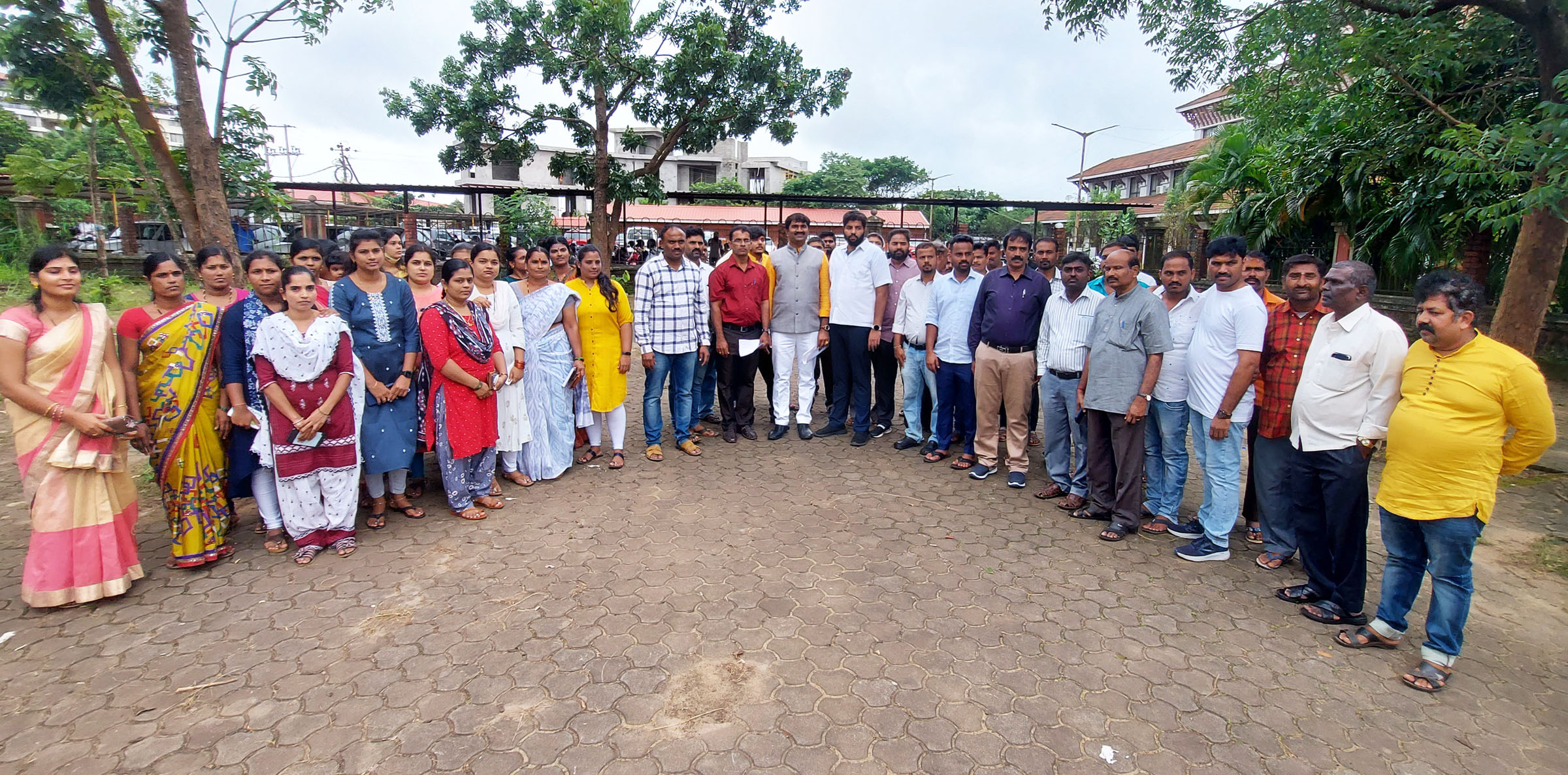 ವೀರಶೈವ -ಲಿಂಗಾಯುತ ಸಮುದಾಯವನ್ನು ಒಬಿಸಿ ಪಟ್ಟಿಯಲ್ಲಿ ಸೇರ್ಪಡೆಗೆ ಆಗ್ರಹಿಸಿ ಧರಣಿ