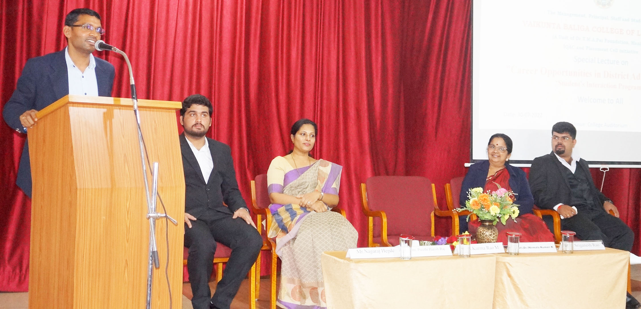 ಕಾನೂನು ಪದವೀಧರರು ನಾಗರಿಕ ಸೇವೆಯಲ್ಲಿ ಹೆಚ್ಚು ಪರಿಣಾಮಕಾರಿ: ಜಿಲ್ಲಾಧಿಕಾರಿ ಕೂರ್ಮಾರಾವ್