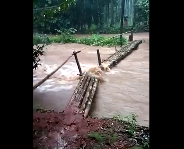 ಸುಳ್ಯದ ಕಲ್ಮಕಾರು ಪ್ರದೇಶದಲ್ಲಿ ಗುಡ್ಡ ಕುಸಿತ; ಸೇತುವೆ, ಕೃಷಿ ಪ್ರದೇಶಗಳಿಗೆ ಹಾನಿ