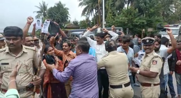 ಚಿಕ್ಕಮಗಳೂರು: ಸಿದ್ದರಾಮಯ್ಯರಿಗೆ ಕಪ್ಪು ಬಾವುಟ ಪ್ರದರ್ಶಿಸಿ ಬಿಜೆಪಿ ಕಾರ್ಯಕರ್ತರಿಂದ ಪ್ರತಿಭಟನೆ