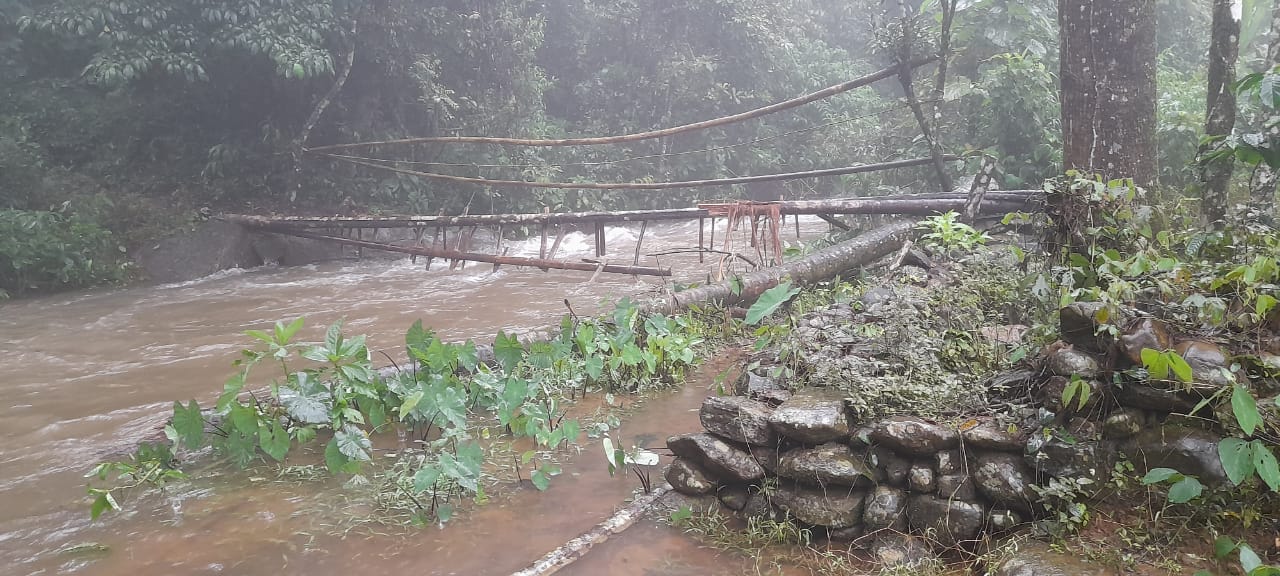 ಕೊಡಗು: ಭಾರೀ ಮಳೆಗೆ ಕೋಪಟ್ಟಿಯಲ್ಲಿ ಕೊಚ್ಚಿ ಹೋದ ಕಾಲು ಸೇತುವೆ, ಕಲ್ಲುಗುಂಡಿ ಜಲಾವೃತ