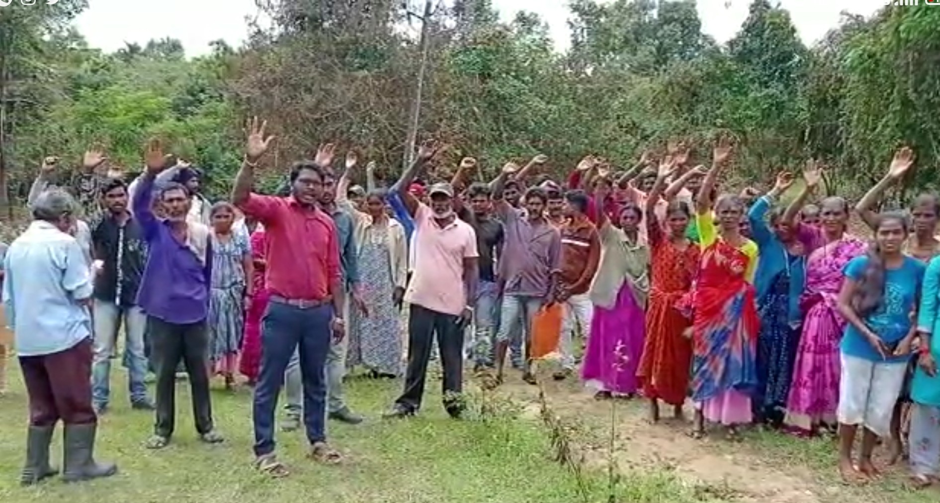 ಬೇಲೂರು; ದಲಿತರ ಸ್ಮಶಾನ ಭೂಮಿ ಕಬಳಿಸಲು ಹುನ್ನಾರ ಆರೋಪ: ಗ್ರಾಮಸ್ಥರಿಂದ ಪ್ರತಿಭಟನೆ