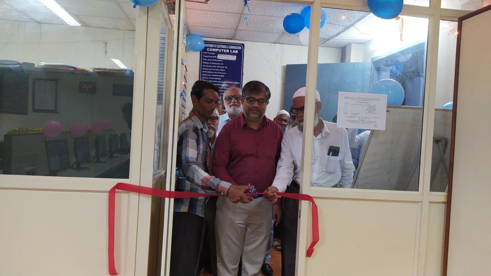 ಅಂಜುಮನ್ ತಾಂತ್ರಿಕ ಮಹಾವಿದ್ಯಾಲಯದಲ್ಲಿ ಉನ್ನತೀಕರಿಸಿದ ಸುಸಜ್ಜಿತ ಲ್ಯಾಬ್ ಲೋಕಾರ್ಪಣೆ