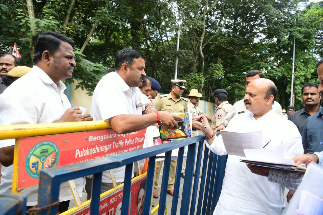 ಹಾವೇರಿ, ಧಾರವಾಡ ಜಿಲ್ಲಾ ಪ್ರವಾಸಕ್ಕೆ ತೆರಳಿದ ಸಿಎಂ ಬಸವರಾಜ ಬೊಮ್ಮಾಯಿ‌