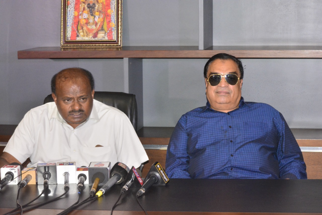 ಕರ್ನಾಟಕದ ಕಾಶ್ಮೀರ ಕೊಡಗನ್ನು ಜಮ್ಮು -ಕಾಶ್ಮೀರ ಮಾಡುತ್ತಿರುವ ಬಿಜೆಪಿ, ಕಾಂಗ್ರೆಸ್: ಕುಮಾರಸ್ವಾಮಿ ವಾಗ್ದಾಳಿ