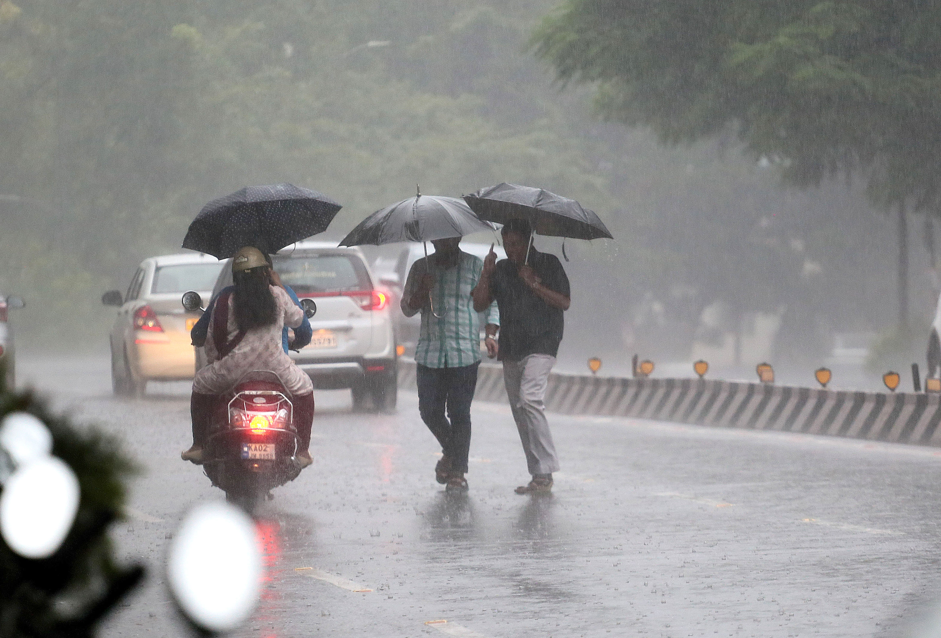 ಬಂಗಾಳಕೊಲ್ಲಿಯಲ್ಲಿ ವಾಯುಭಾರ ಕುಸಿತ: ರಾಜ್ಯದಲ್ಲಿ ಇನ್ನೂ ಆರು ದಿನ ಭಾರೀ ಮಳೆ ಸಾಧ್ಯತೆ