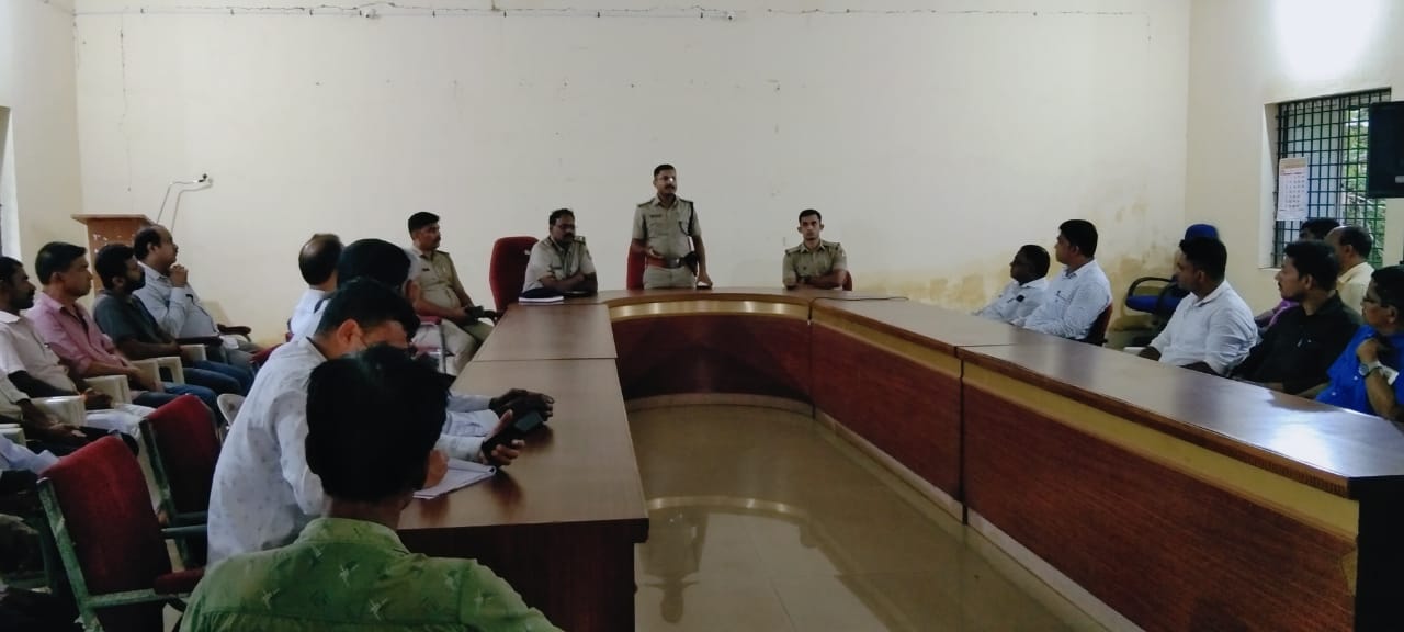 ಗಣೇಶೋತ್ಸವ ಹಿನ್ನೆಲೆ: ಬೆಳ್ಳಾರೆ ಠಾಣಾ ವತಿಯಿಂದ ಶಾಂತಿ ಸಭೆ