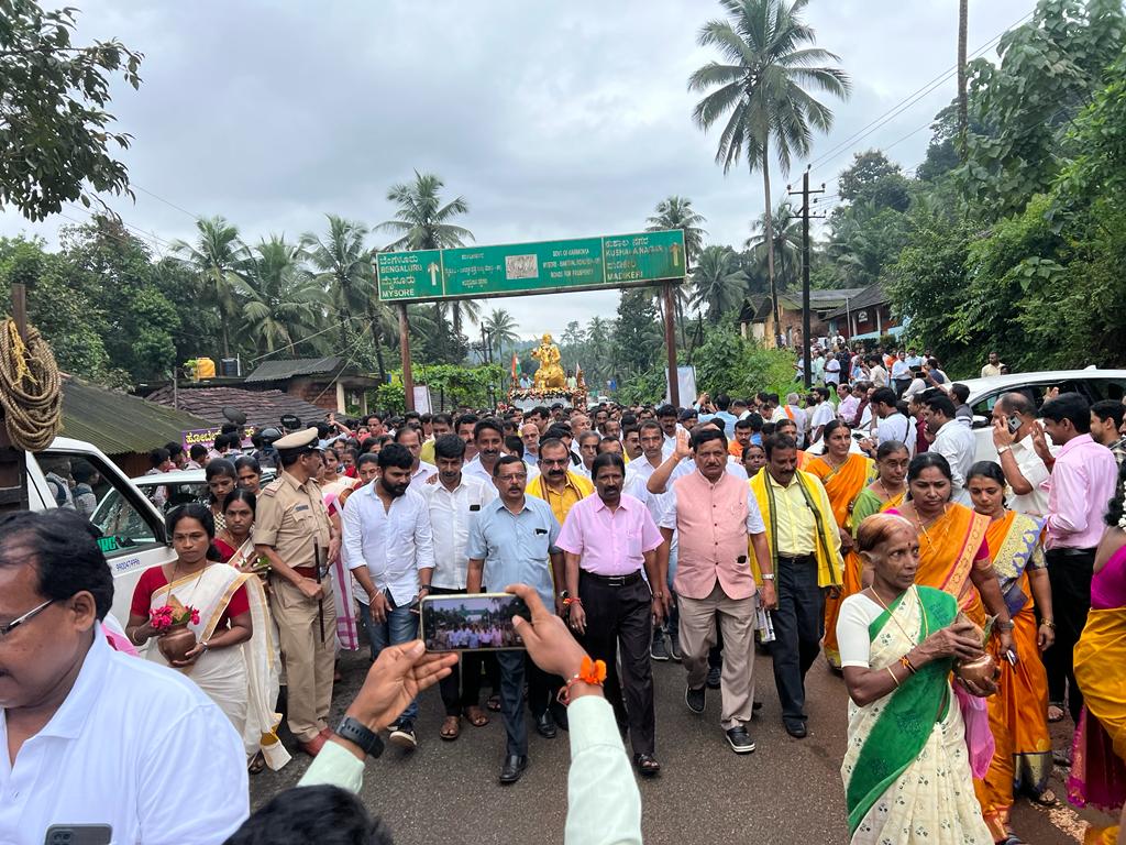 ದ.ಕ. ಜಿಲ್ಲೆಗೆ ಪ್ರವೇಶಿಸಿದ ಕೆದಂಬಾಡಿ ರಾಮಯ್ಯ ಗೌಡರ ಕಂಚಿನ ಪ್ರತಿಮೆ: ಸಂಪಾಜೆಯಲ್ಲಿ ಭವ್ಯ ಸ್ವಾಗತ