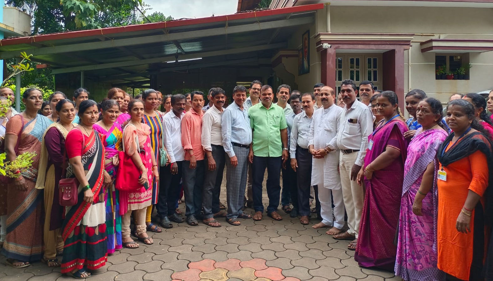 ಟೈಲರ್ಸ್‌ಗಳ ಬೇಡಿಕೆಗಳ ಬಗ್ಗೆ ಧ್ವನಿ ಎತ್ತದಿದ್ದರೆ ಬೆಂಗಳೂರು ಚಲೋ: ಎಚ್ಚರಿಕೆ