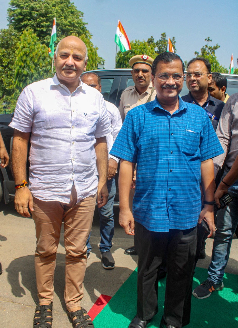 ದಿಲ್ಲಿ ವಿಧಾನ ಸಭೆಯಲ್ಲಿ ವಿಶ್ವಾಸಮತ ಗೊತ್ತುವಳಿ ಮಂಡಿಸಿದ ಕೇಜ್ರಿವಾಲ್