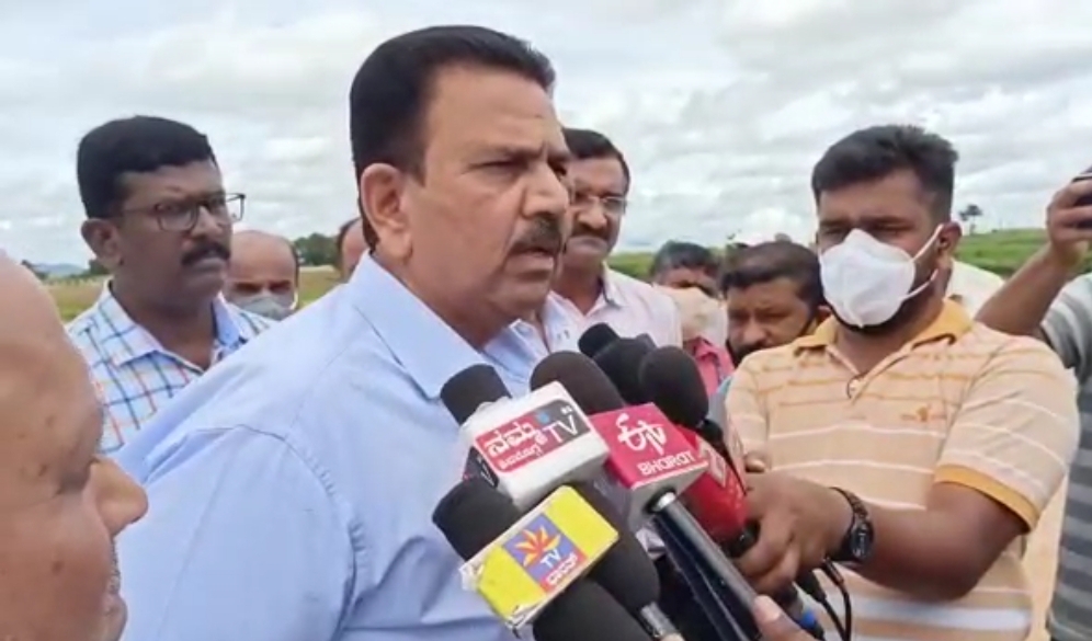 ರಸ್ತೆಬದಿ ಅನಧಿಕೃತ ಕಟ್ಟಡ ತಡೆಗೆ ನಿಯಮ: ಸಚಿವ ಸಿ.ಸಿ.ಪಾಟೀಲ್