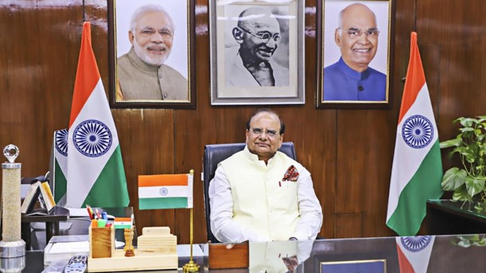 1400ಕೋಟಿ ರೂ. ಅಮಾನ್ಯ ನೋಟುಗಳನ್ನು ಬದಲಿಸಲು ಉದ್ಯೋಗಿಗಳಿಗೆ ಒತ್ತಡ ಹೇರಿದ್ದ ದಿಲ್ಲಿ ಲೆ. ಗವರ್ನರ್: ಆಪ್ ಆರೋಪ