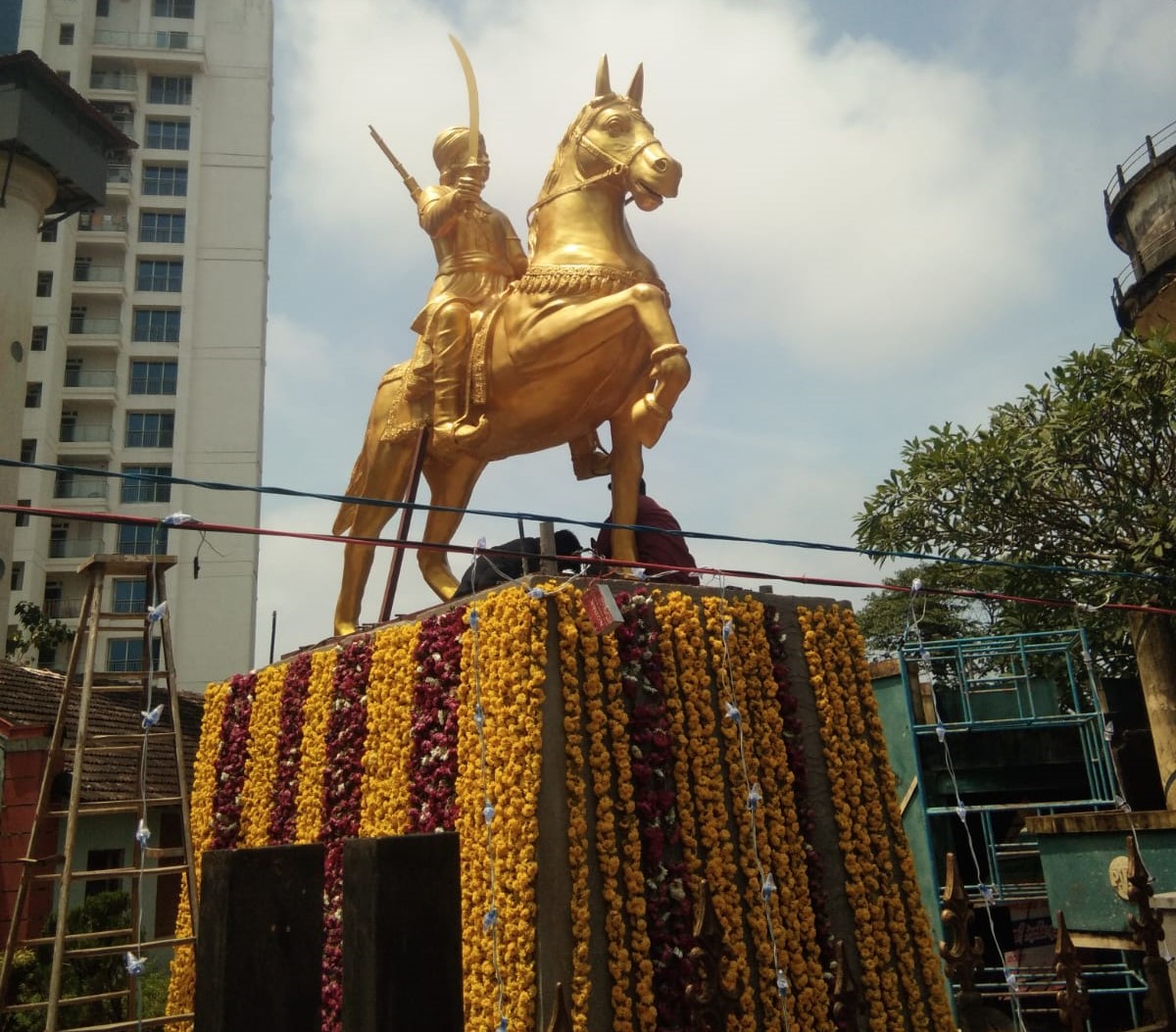 ಬಾವುಟಗುಡ್ಡದಲ್ಲಿ ಸ್ವಾತಂತ್ರ್ಯ ಹೋರಾಟಗಾರ ಕೆದಂಬಾಡಿ ರಾಮಯ್ಯ ಗೌಡರ ಪ್ರತಿಮೆ